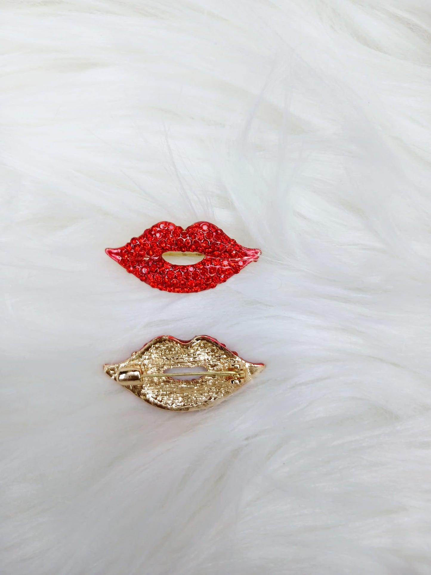 Red Rhinestone Lips Brooch