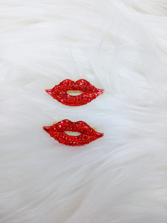 Red Rhinestone Lips Brooch