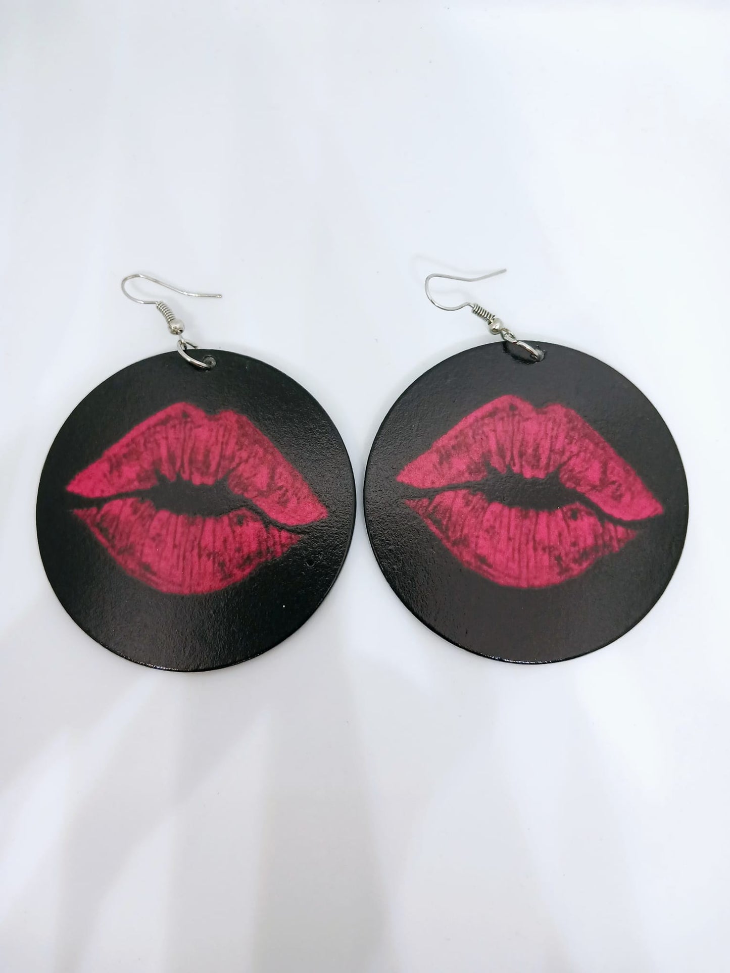 Bamboo Lips Earrings